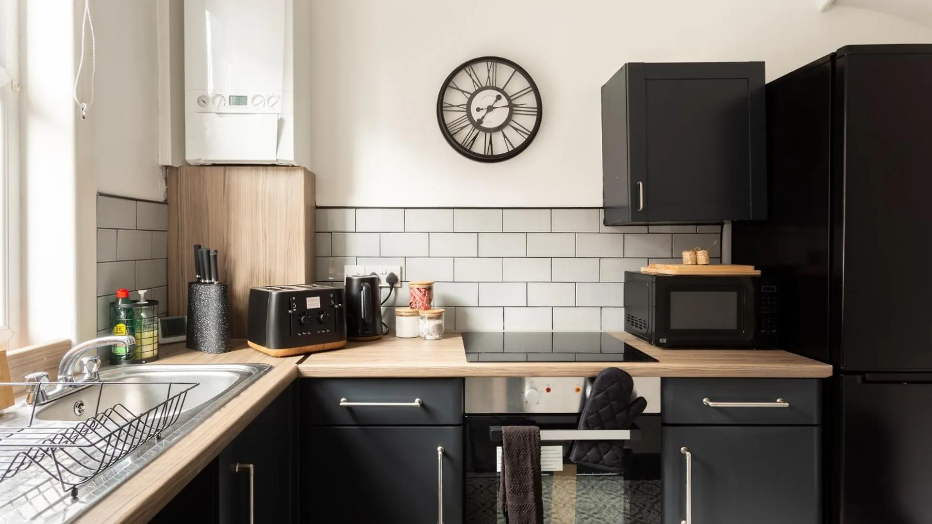 Spacious Three-Bedroom Apartment In Leeds Leeds  Storbritannien